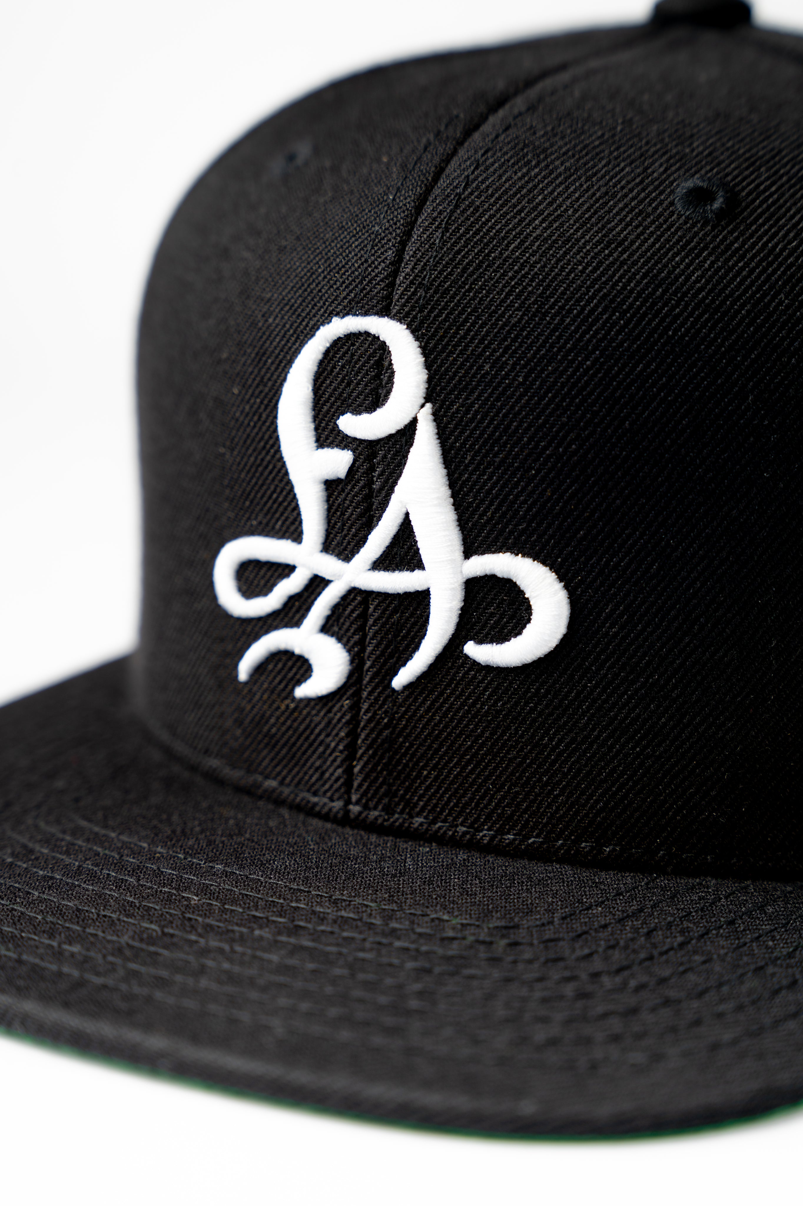 Freee Staple Hat